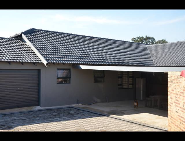 6 BEDROOM HOUSE FOR SALE IN DISCOVERY